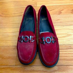 Loafers/ Flats